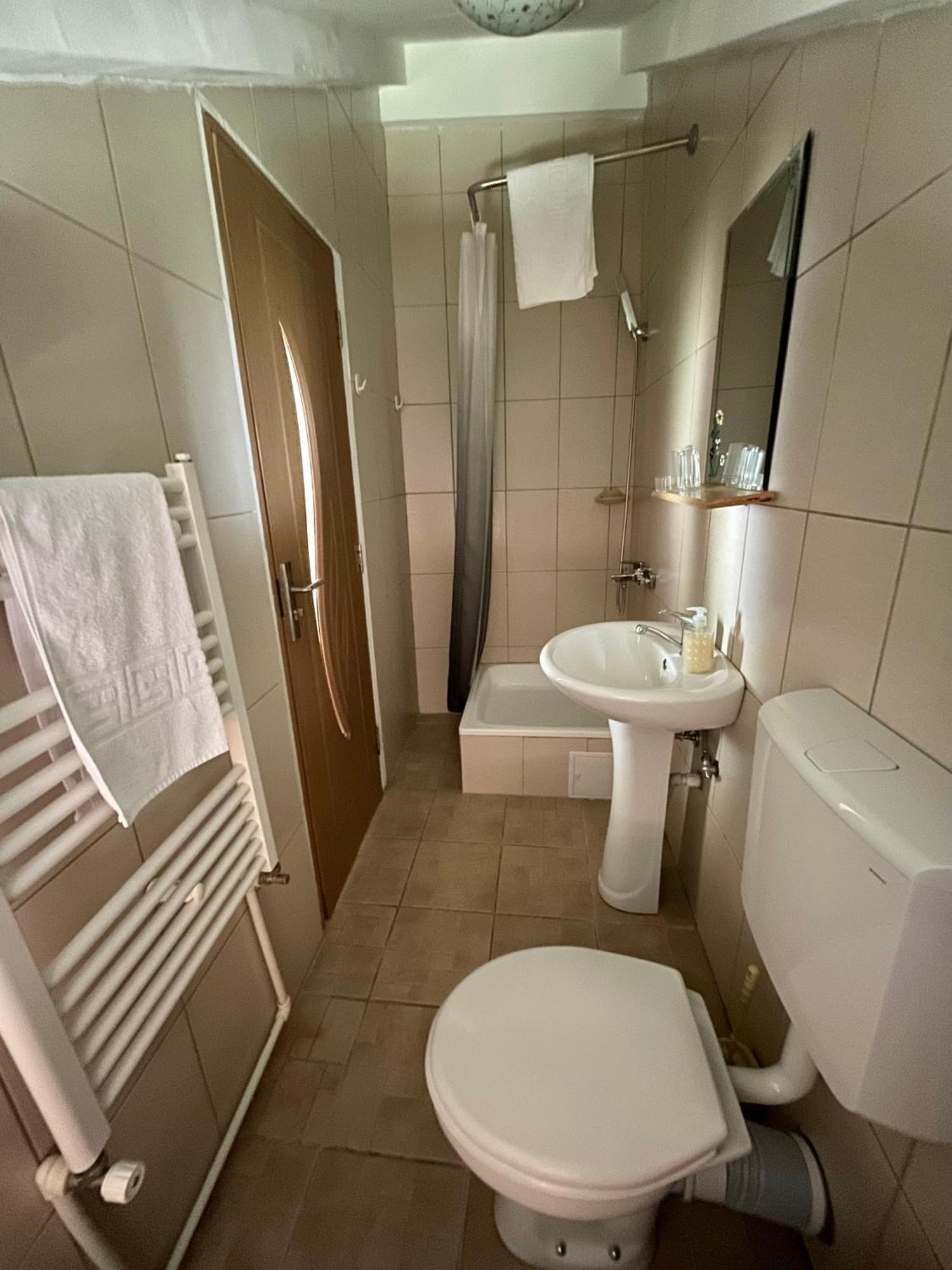 Casa de vacanta trei brazi Ranca Esterno foto