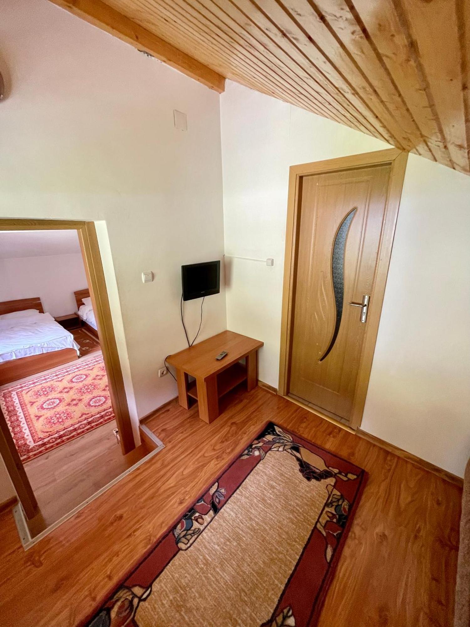 Casa de vacanta trei brazi Ranca Esterno foto