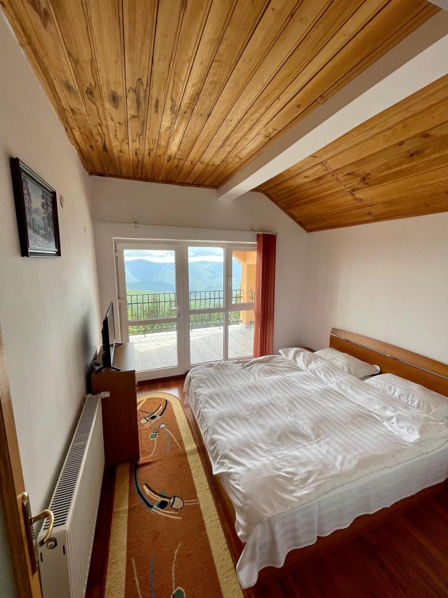 Casa de vacanta trei brazi Ranca Esterno foto